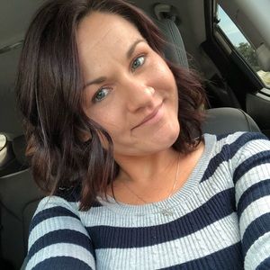 Meet your Posher, Chloe